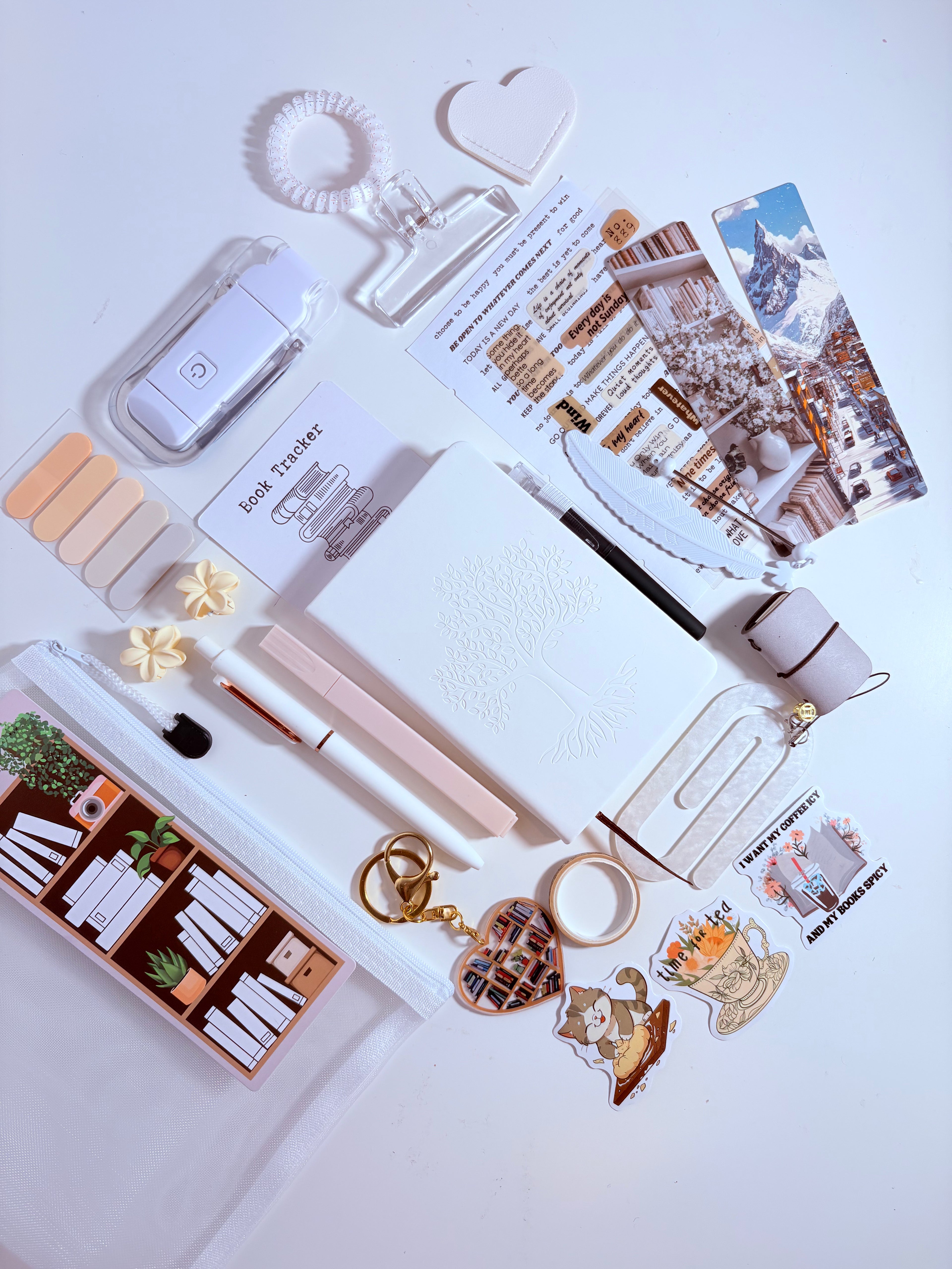 White Dream Bookish Bundle 🤍