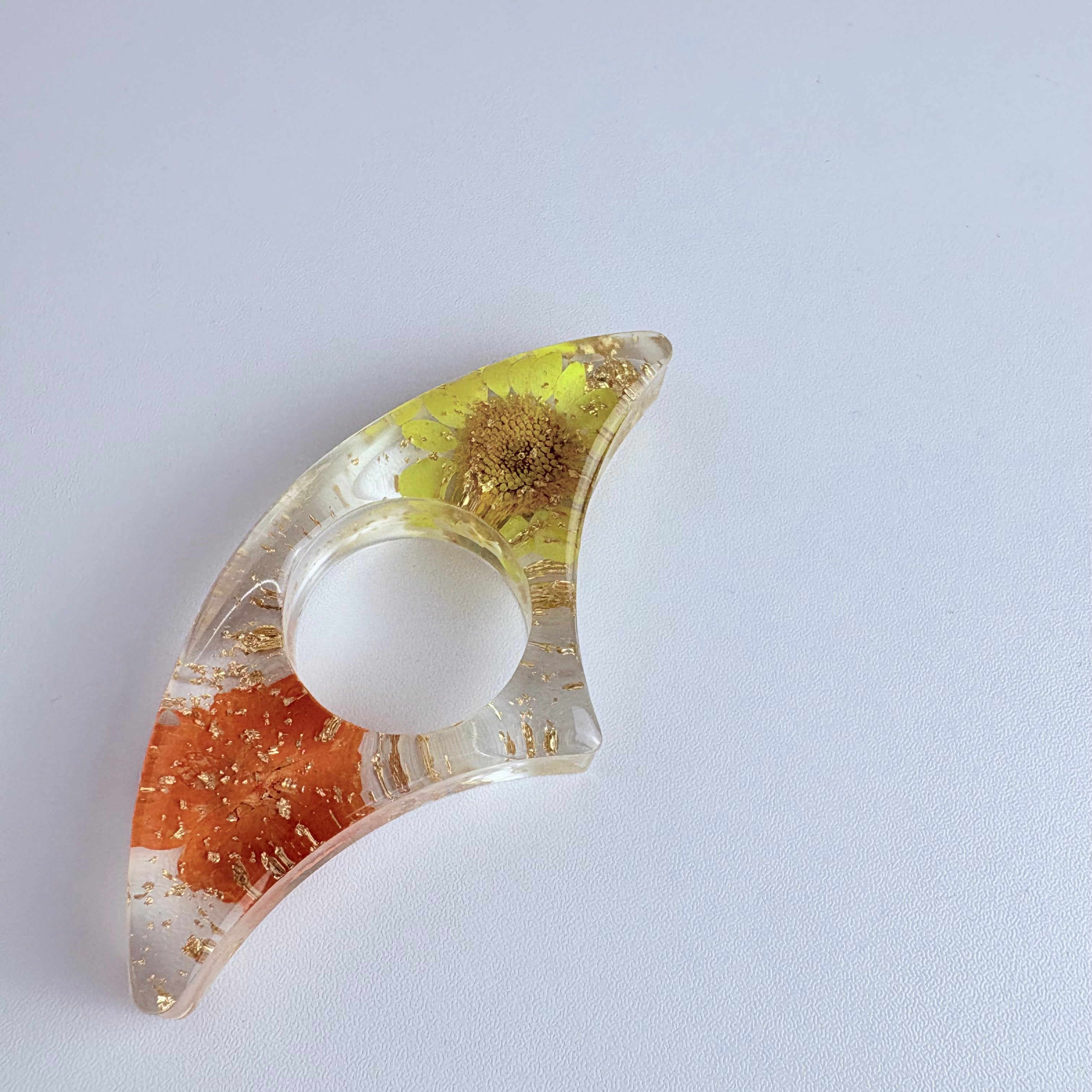 Invisible-Flower Bookmark