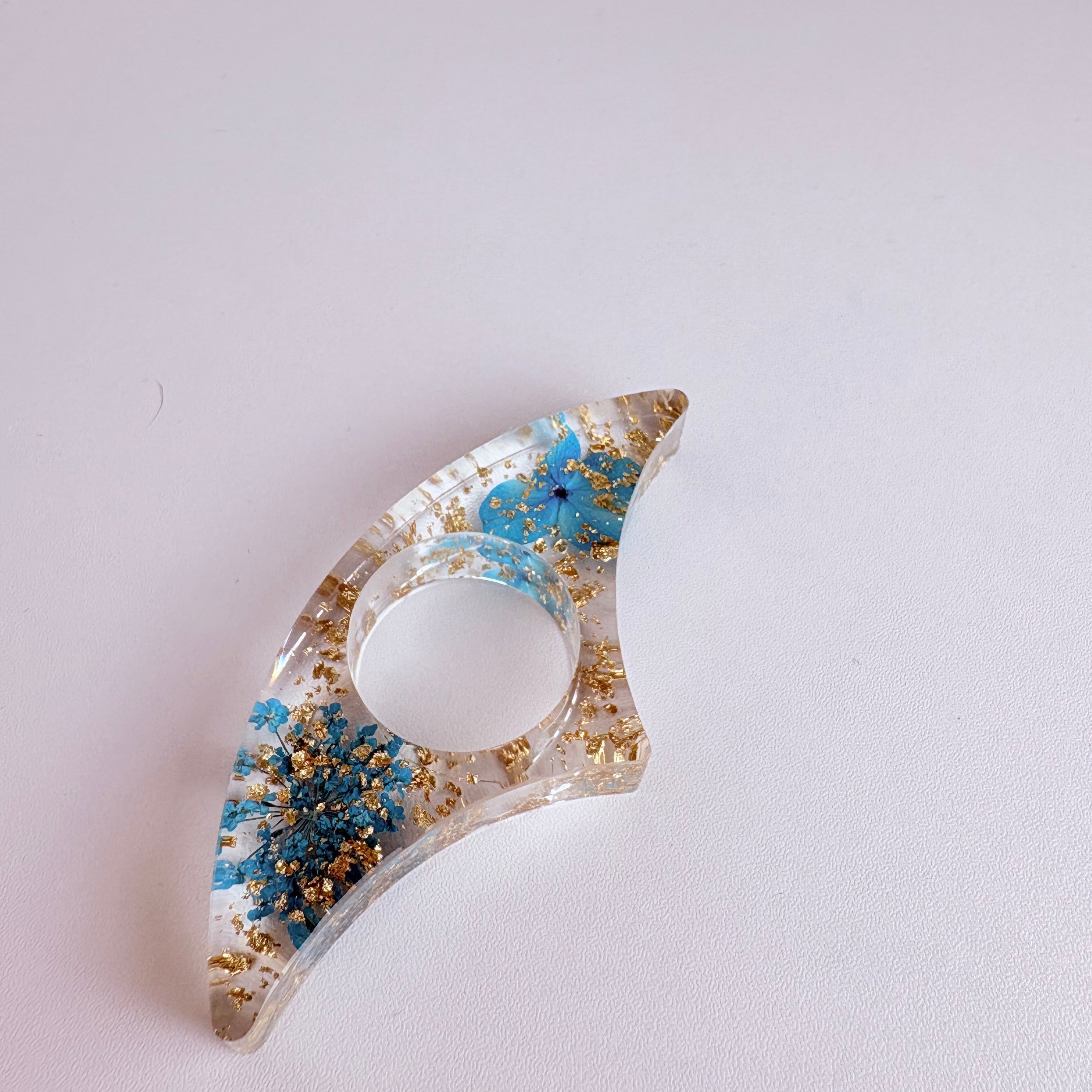 Invisible-Flower Bookmark