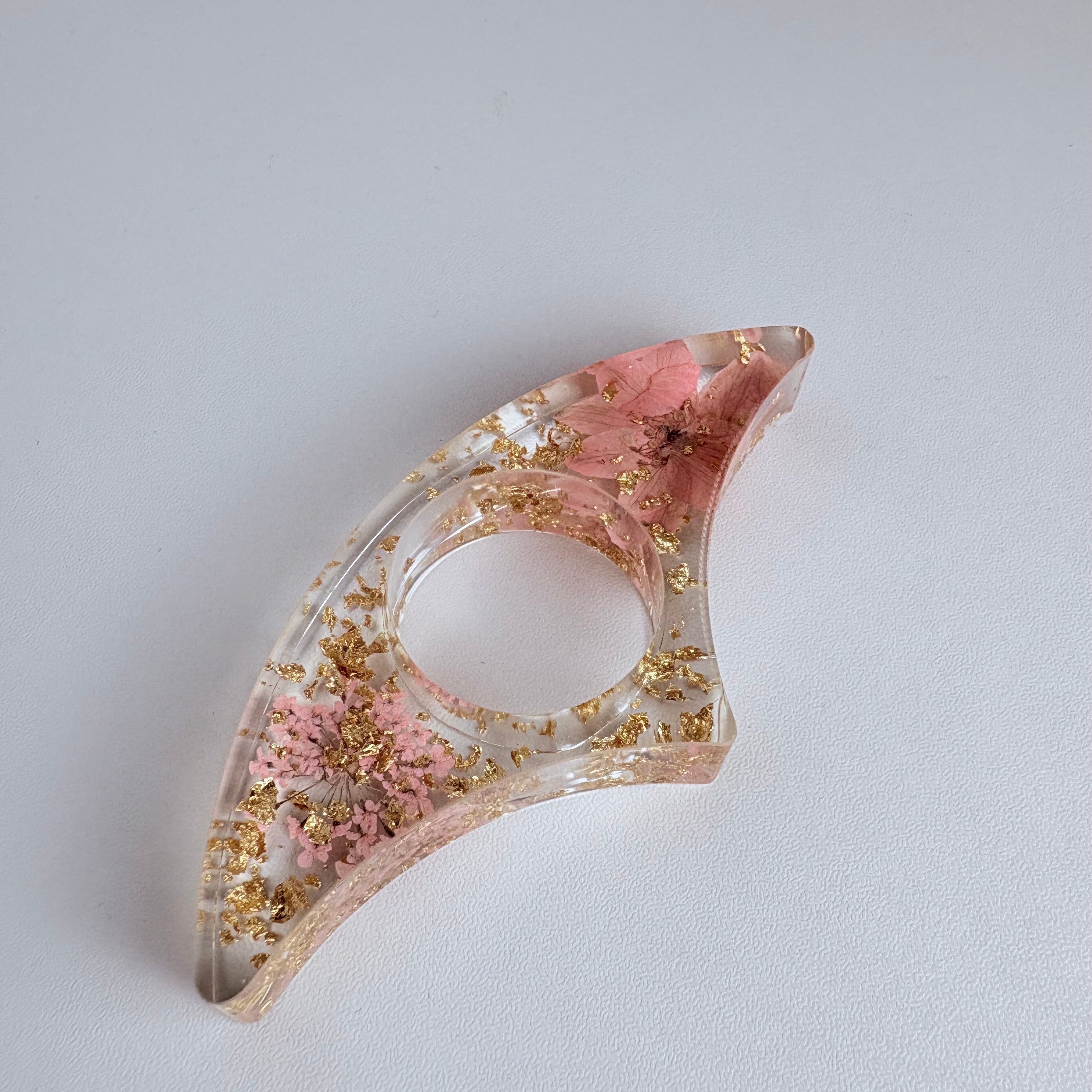 Invisible-Flower Bookmark